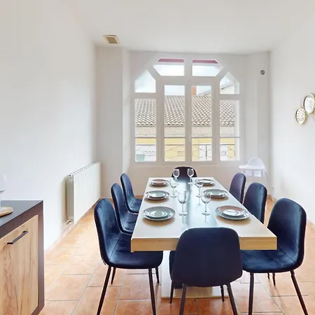 Lägenhet L'abbaye 170m2 12 Couchages Alès